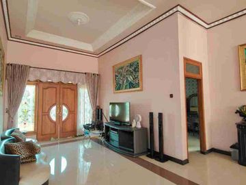 Rumah dijual Lokasi Sangat Strategis di Soekarno Hatta Kota Malang