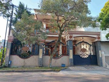 Rumah dijual Lokasi Sangat Strategis di Soekarno Hatta Kota Malang