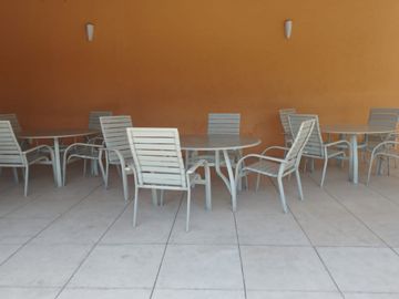 SE VENDE CASA A 1KM DE HACIENDA CORTES
