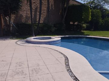 SE VENDE CASA A 1KM DE HACIENDA CORTES
