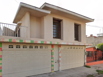 CASA EN VENTA EN FRACCIONAMIENTO DEL LAGO, DURANGO (REMATE BANCARIO)