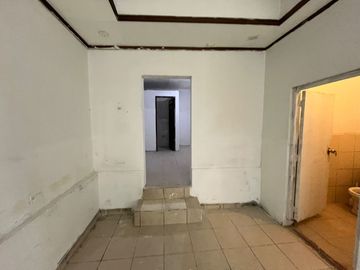 Se alquila local comercial en zona centrica de chorrillos