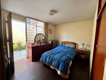 Vendo Amplia Casa Funcional De 2 Pisos A 2 Cdras De Faucett San Miguel