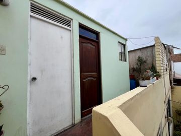 Vendo Amplia Casa Funcional De 2 Pisos A 2 Cdras De Faucett San Miguel
