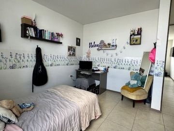 CASA AMPLIA EN VENTA EN COTO MAGNOLIA, RANCHO SANTA MONICA AGS