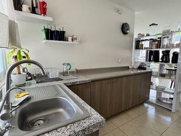 CASA AMPLIA EN VENTA EN COTO MAGNOLIA, RANCHO SANTA MONICA AGS