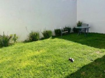 CASA AMPLIA EN VENTA EN COTO MAGNOLIA, RANCHO SANTA MONICA AGS