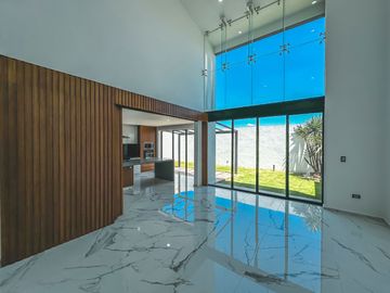 CASA EN VENTA EN PARQUE GRAN RESERVA.