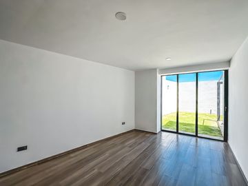 CASA EN VENTA EN PARQUE GRAN RESERVA.