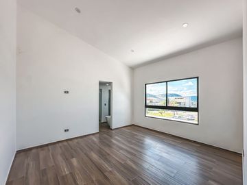 CASA EN VENTA EN PARQUE GRAN RESERVA.
