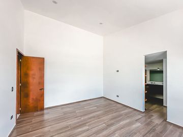 CASA EN VENTA EN PARQUE GRAN RESERVA.