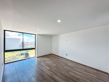 CASA EN VENTA EN PARQUE GRAN RESERVA.