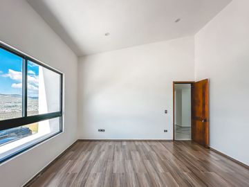 CASA EN VENTA EN PARQUE GRAN RESERVA.