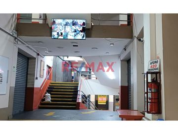 Local Comercial En La Av Abancay !!!
