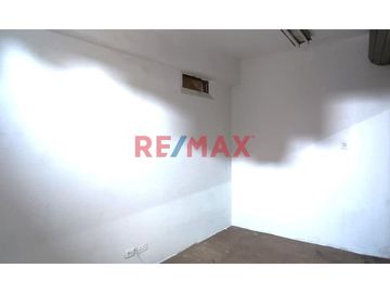 Local Comercial En La Av Abancay !!!