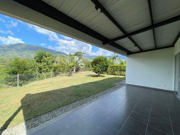 Casa campestre en venta - Calarca