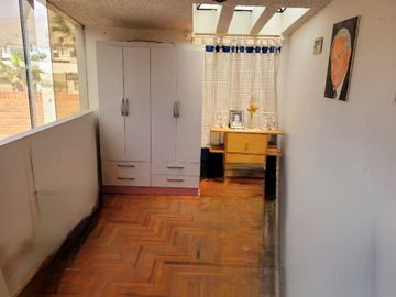 VENDO ESPACIOSA CASA EN SOL DE LA MOLINA