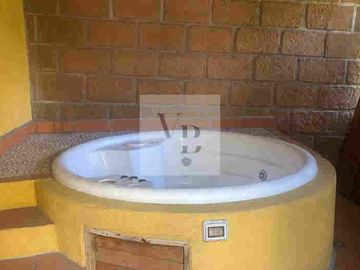 Venta de casa en el centro de Avandaro.