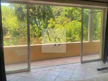 Venta de casa en el centro de Avandaro.