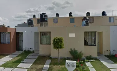 CASA EN VENTA DE REMATE BANCARIO EN FRACC. MISION DEL VALLE, MORELIA, MICH.