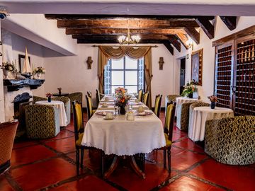 SE VENDE HOTEL BOUTIQUE Y RESTAURANTE EN MIRAFLORES ( PRECIO NEGOCIABLE)