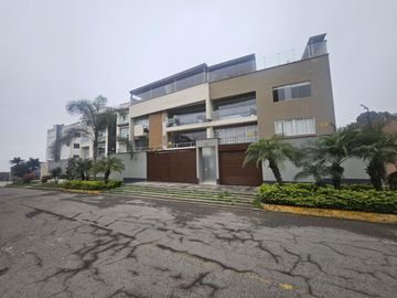 Departamento en Venta en Santigo de Surco, Las Casuarinas Sur