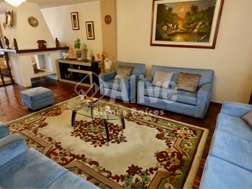 Casa independiente de venta en Monjas Jardín del Valle