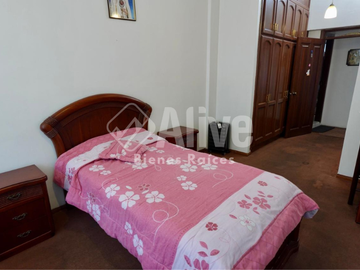 Casa independiente de venta en Monjas Jardín del Valle