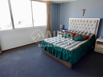 Casa independiente de venta en Monjas Jardín del Valle