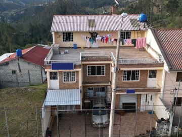 PROPIEDAD RENTERA EN VENTA, Sector Los Laureles Santa Ana, C1404