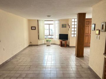 CASA EN VENTA EN LA PAZ EN CALLE TLAXCO