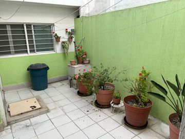 CASA EN VENTA EN LA PAZ EN CALLE TLAXCO