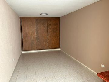 CASA EN VENTA EN LA PAZ EN CALLE TLAXCO