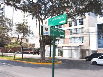 SURQUILLO LIMITE CON MIRAFLORES  VENTA DEPARTAMENTO 2 DORMITORIOS PARA INVERSIONISTAS