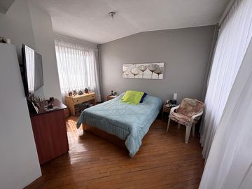 CASA con 318 m² de Terreno - CARLECEN - NORTE DE QUITO