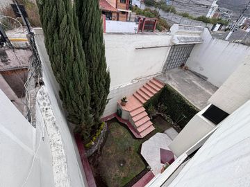 CASA con 318 m² de Terreno - CARLECEN - NORTE DE QUITO