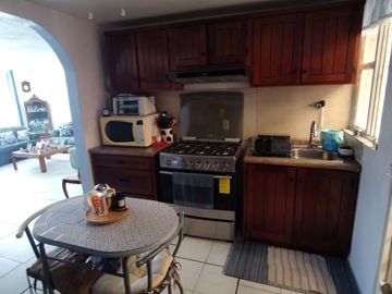 Venta De Casa En Condominio Con Jardín Y Alberca En Casa Blanca, Burgos, Temixco