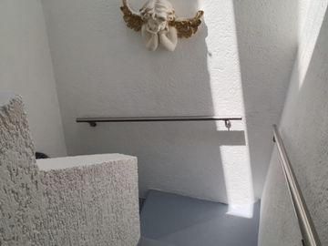 Venta De Casa En Condominio Con Jardín Y Alberca En Casa Blanca, Burgos, Temixco