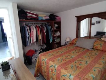 Venta De Casa En Condominio Con Jardín Y Alberca En Casa Blanca, Burgos, Temixco