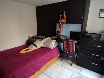 Venta De Casa En Condominio Con Jardín Y Alberca En Casa Blanca, Burgos, Temixco