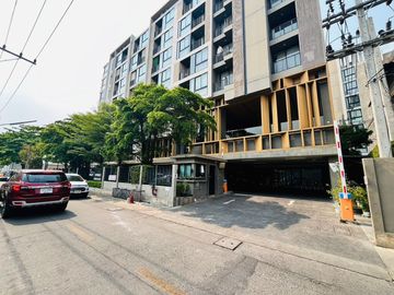 Palm Springs Condo, Arica Nimman, Nimmanhaemin Road, Soi 5       “Palmspring Areca Nimman” size 35 sq m, 8th floor, 1 bedroom, 1 bathroom, with furnit