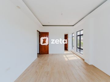 Newly built 3-Storey House & Lot