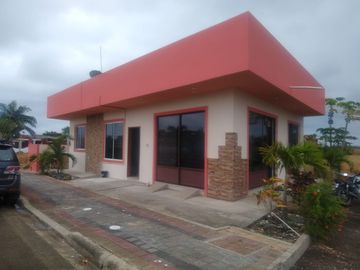 VENDO CASA DE PLAYA EN URBANIZACION PRIVADA, MIRADOR SAN JOSE, MANTA
