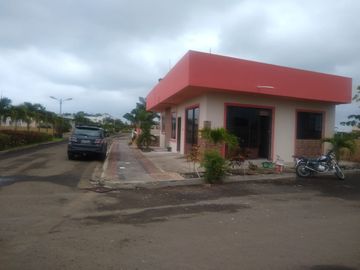 VENDO CASA DE PLAYA EN URBANIZACION PRIVADA, MIRADOR SAN JOSE, MANTA