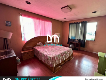 For Sale: 2-Storey House with Basement in Tierra Pura Homes, Quezon City