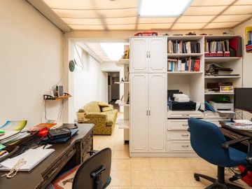 VENTA AMPLIA CASA CERCA A C.C. BULEVAR