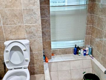 Kemang Village 2+1 BR Low Floor Lippo Kemang