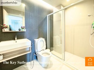 Don't miss!! Condo The Key Sathorn - Charoen Rat (32.99 sq m.) 1 bedroom, near BTS Surasak 350 meters.