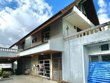 3-story detached house for sale in Sathorn area near Soi Narathiwat Ratchanakarin. Usable area 96 sq m. No.55-HH-67070