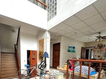 3-story detached house for sale in Sathorn area near Soi Narathiwat Ratchanakarin. Usable area 96 sq m. No.55-HH-67070